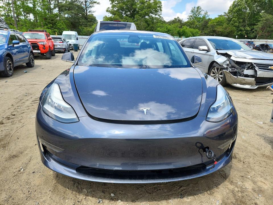 53410446 :رقم المزاد ، 5YJ3E1EA3JF153710 vin ، 2018 Tesla Model 3 مزاد بيع