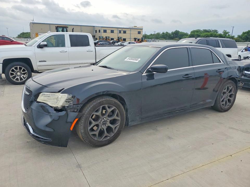 2015 Chrysler 300 მანქანა იყიდება აუქციონზე, vin: 2C3CCAAG4FH779501, აუქციონის ნომერი: 54068066