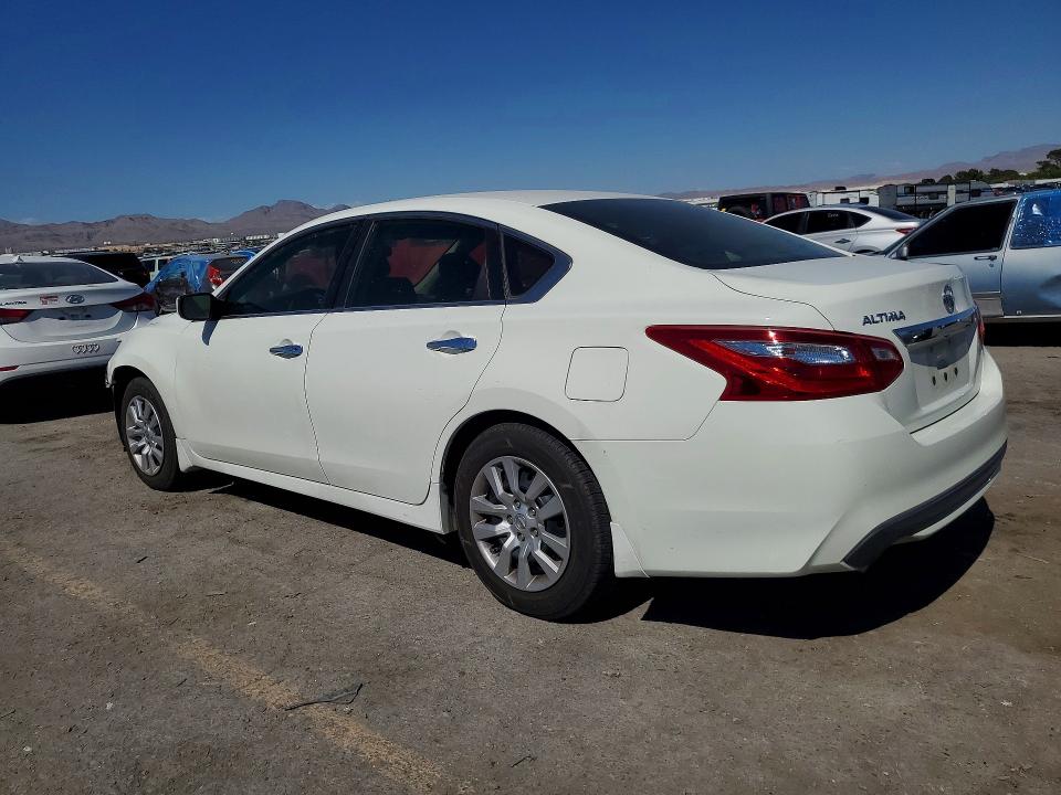 Продажа на аукционе авто 2017 Nissan Altima, vin: 1N4AL3AP0HC486494, номер лота: 52774156