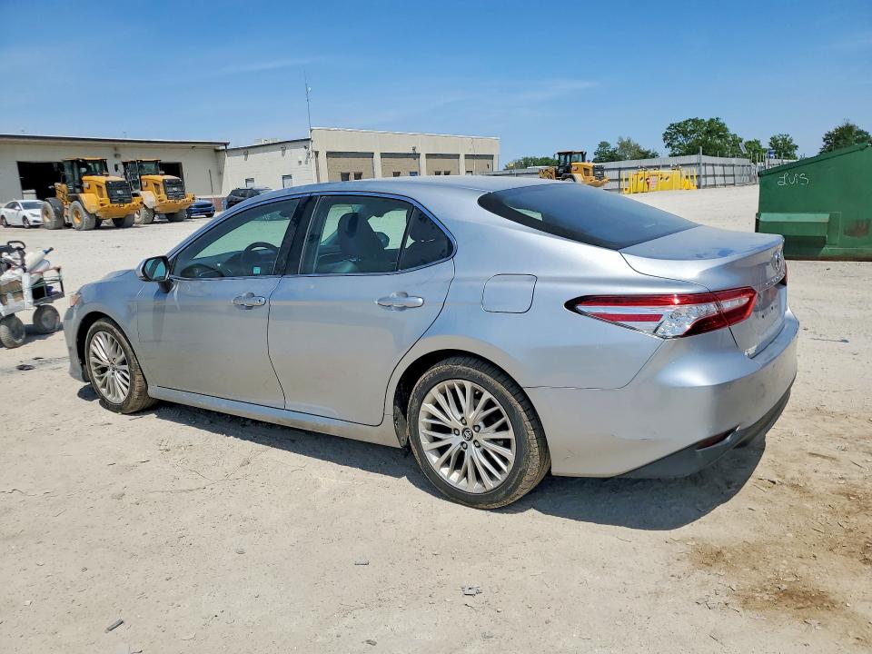 2018 Toyota Camry მანქანა იყიდება აუქციონზე, vin: 4T1B11HK6JU009678, აუქციონის ნომერი: 53367156