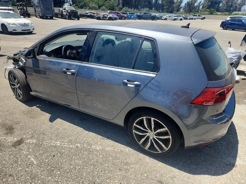 49501226 :رقم المزاد ، 3VW217AU5HM059308 vin ، 2017 Volkswagen Golf مزاد بيع