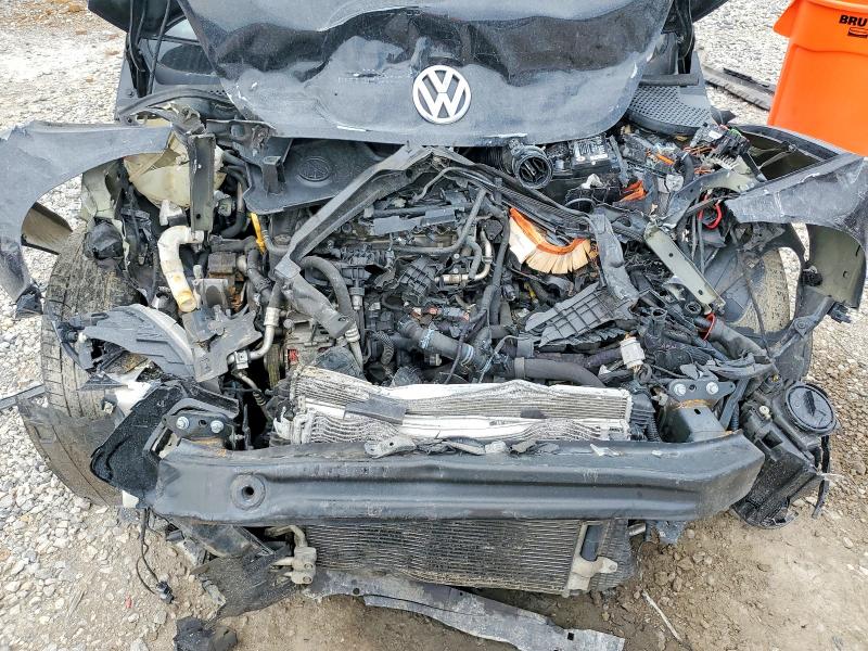 53435236 :رقم المزاد ، 3VW5DAAT2JM505199 vin ، 2018 Volkswagen Beetle مزاد بيع