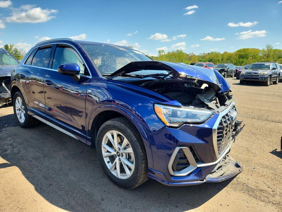 Продажа на аукционе авто 2022 Audi Q3, vin: WA1DECF33N1133272, номер лота: 52856256