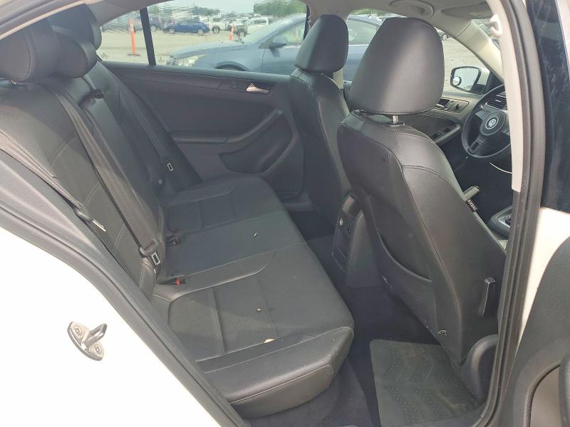 55216596 :رقم المزاد ، 3VWD07AJ2EM370918 vin ، 2014 Volkswagen Jetta مزاد بيع