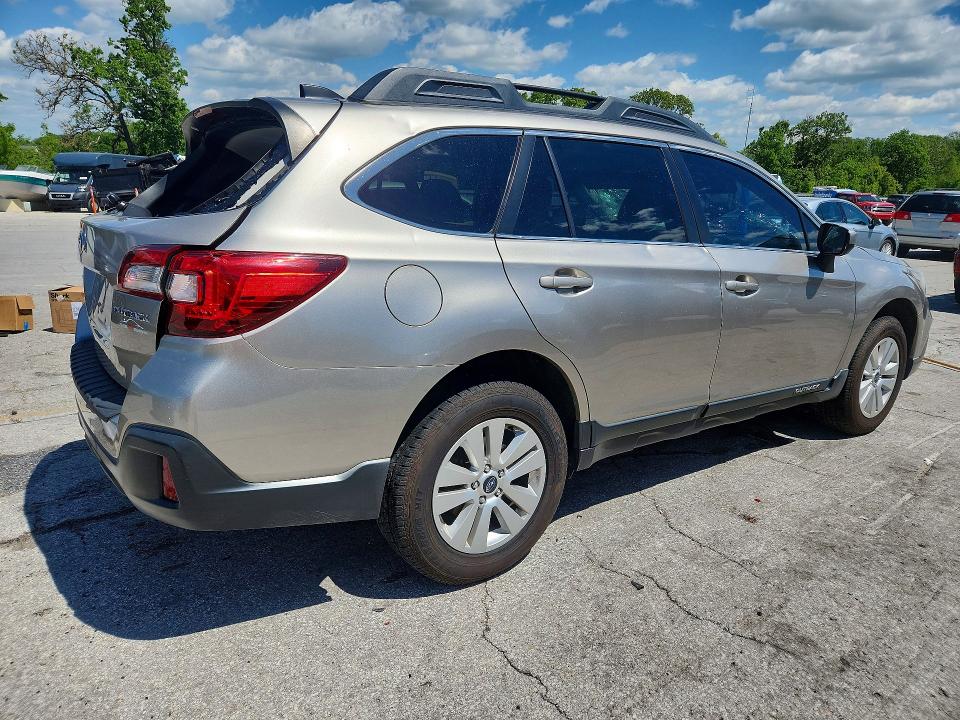 52250496 :رقم المزاد ، 4S4BSAFC7K3207315 vin ، 2019 Subaru Outback مزاد بيع