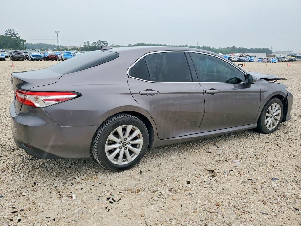 2019 Toyota Camry მანქანა იყიდება აუქციონზე, vin: 4T1B11HK8KU230961, აუქციონის ნომერი: 53585776