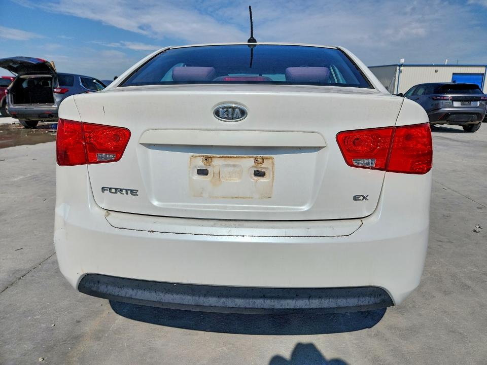 Продажа на аукционе авто 2011 Kia Forte, vin: KNAFU4A29B5403841, номер лота: 54987396
