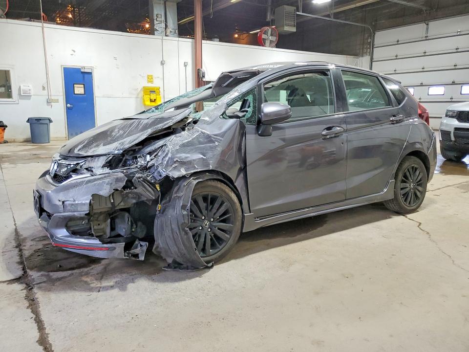 53208296 :رقم المزاد ، 3HGGK5H66JM702726 vin ، 2018 Honda Fit مزاد بيع