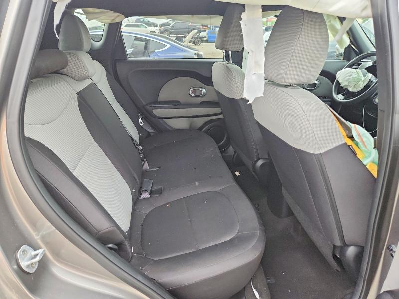 55092556 :رقم المزاد ، KNDJN2A26F7128650 vin ، 2015 Kia Soul مزاد بيع