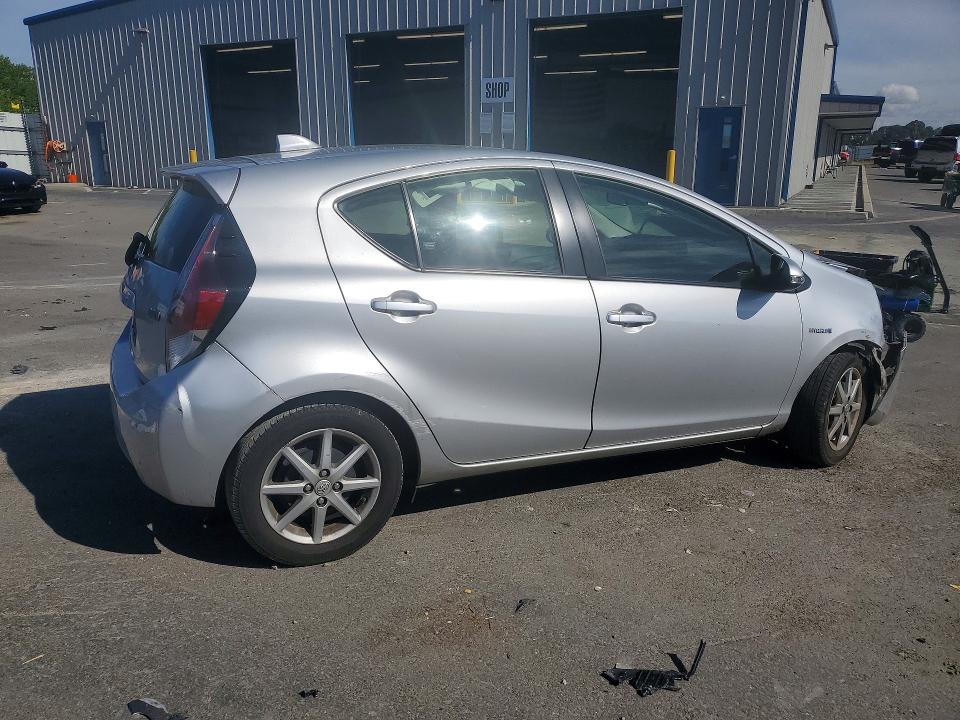 2016 Toyota Prius C მანქანა იყიდება აუქციონზე, vin: JTDKDTB34G1121852, აუქციონის ნომერი: 54894266