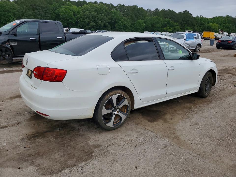 52497666 :رقم المزاد ، 3VW2K7AJ7EM325569 vin ، 2014 Volkswagen Jetta مزاد بيع