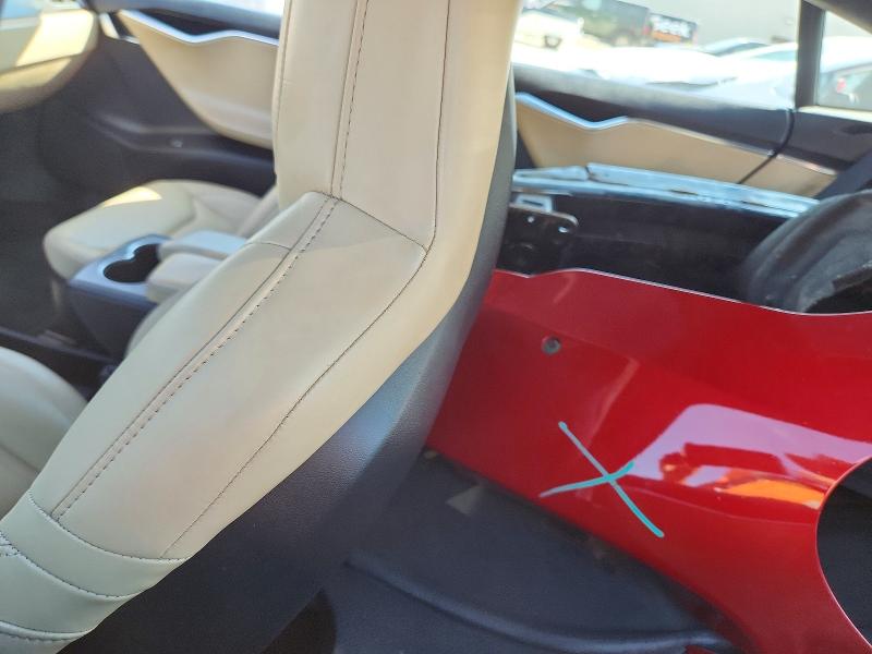 2015 Tesla Model S მანქანა იყიდება აუქციონზე, vin: 5YJSA1V26FF097379, აუქციონის ნომერი: 53719126