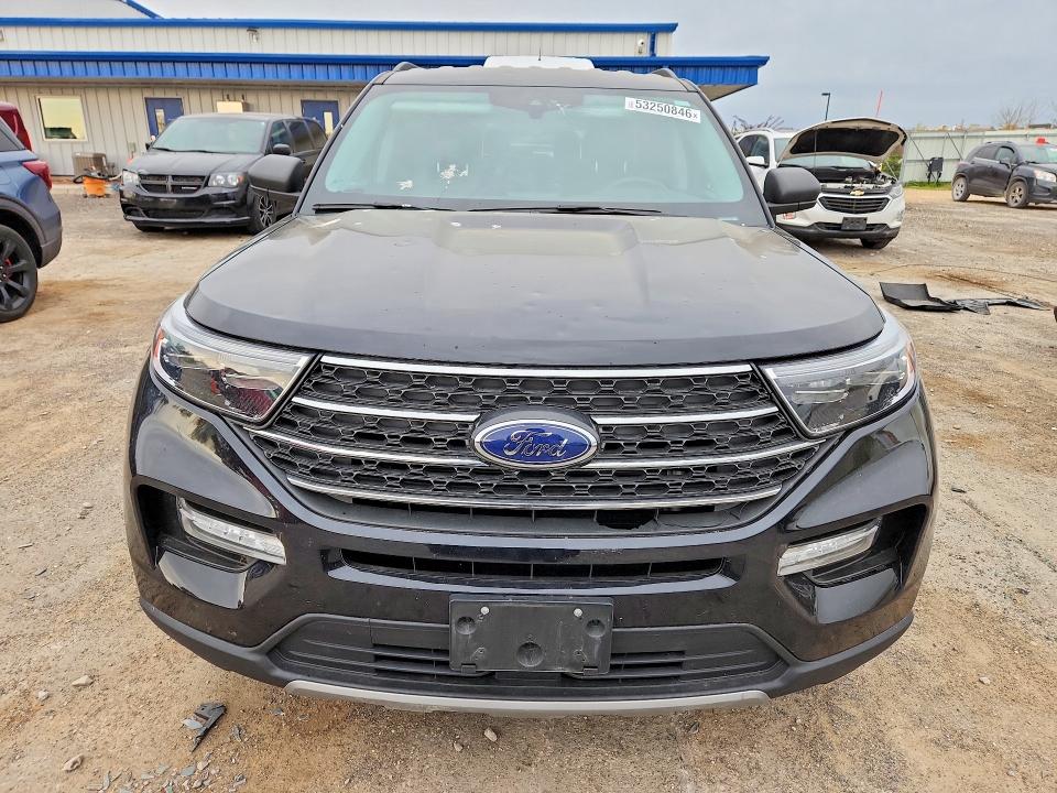 Продажа на аукционе авто 2022 Ford Explorer, vin: 1FMSK8DH1NGC35048, номер лота: 53250846