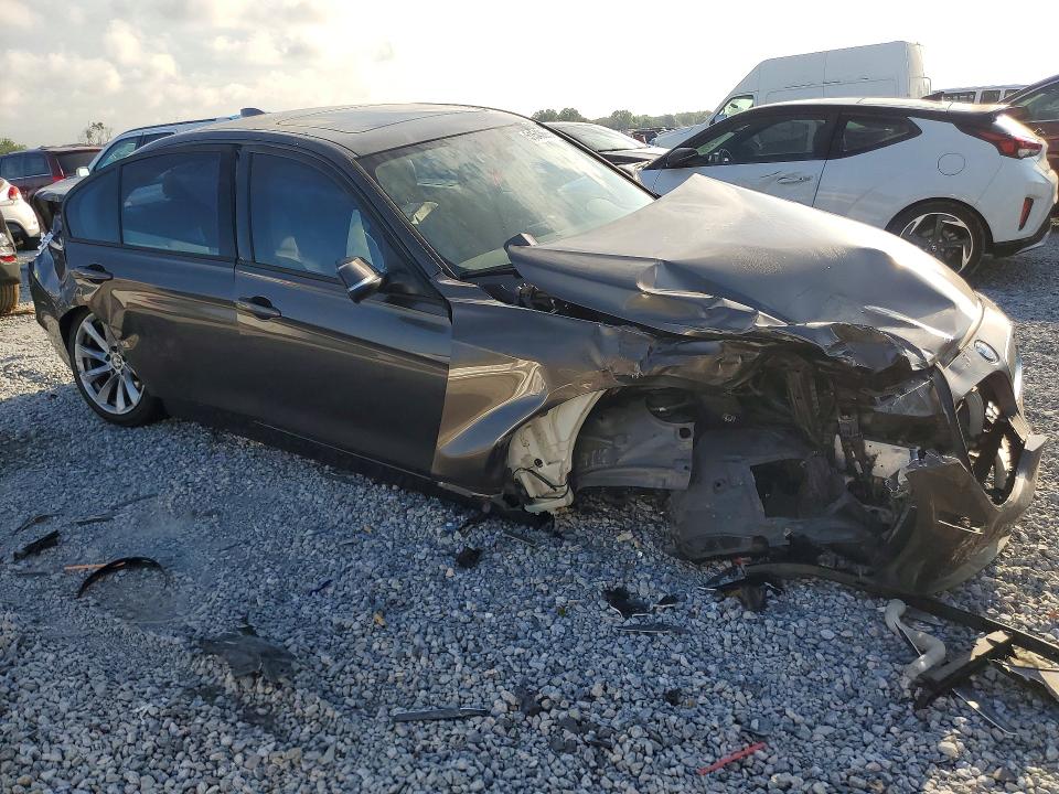 51543686 :رقم المزاد ، WBA3B5C56DF591303 vin ، 2013 Bmw 328 مزاد بيع