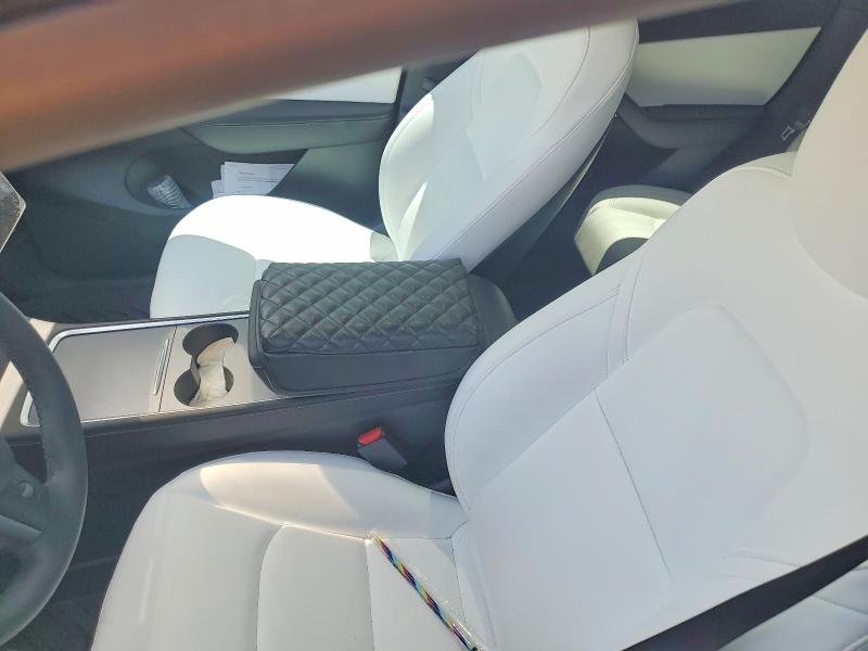 Продажа на аукционе авто 2022 Tesla Model Y, vin: 7SAYGDEE6NF339593, номер лота: 54918426