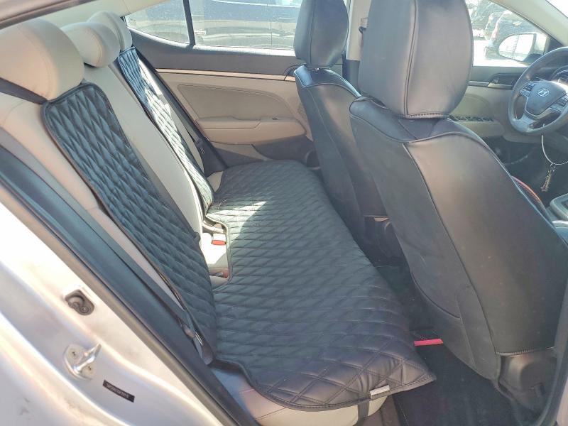 55110086 :رقم المزاد ، 5NPD84LF8JH300181 vin ، 2018 Hyundai Elantra مزاد بيع