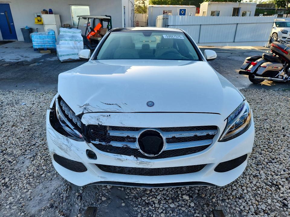 53027576 :رقم المزاد ، 55SWF4KB4FU065019 vin ، 2015 Mercedes-benz C مزاد بيع