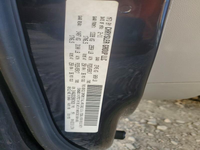 53914496 :رقم المزاد ، 2V4RW3DG5BR670639 vin ، 2011 Volkswagen Routan مزاد بيع