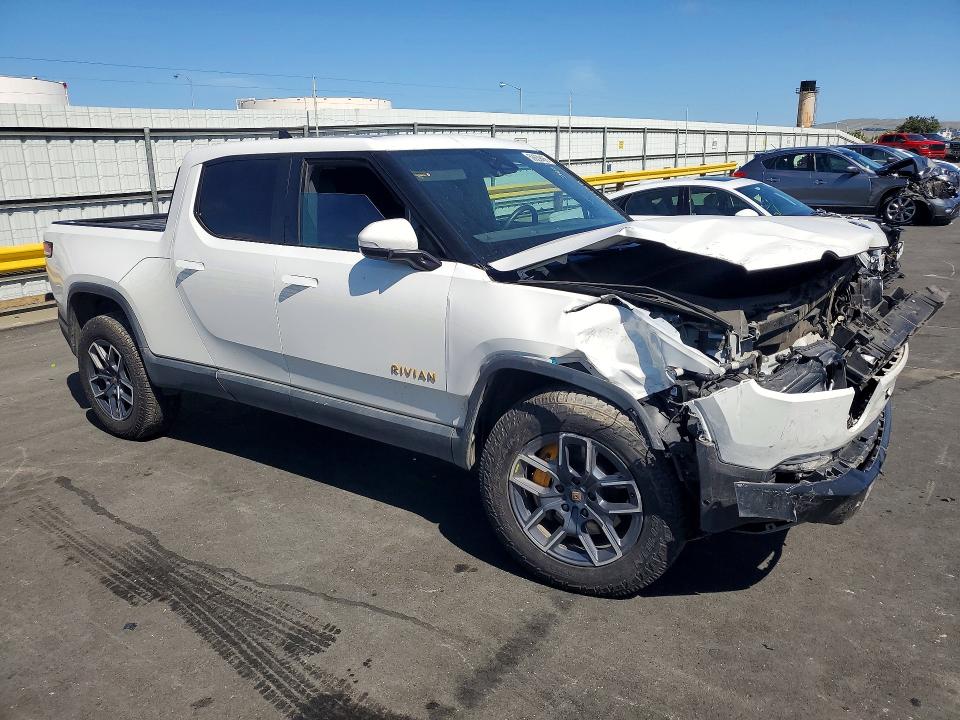 Auction sale of the 2022 Rivian R1t, vin: 7FCTGAAL6NN001844, lot number: 53639466