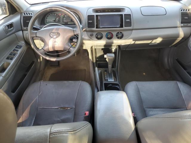 54436386 :رقم المزاد ، 4T1BF30K02U016555 vin ، 2002 Toyota Camry مزاد بيع