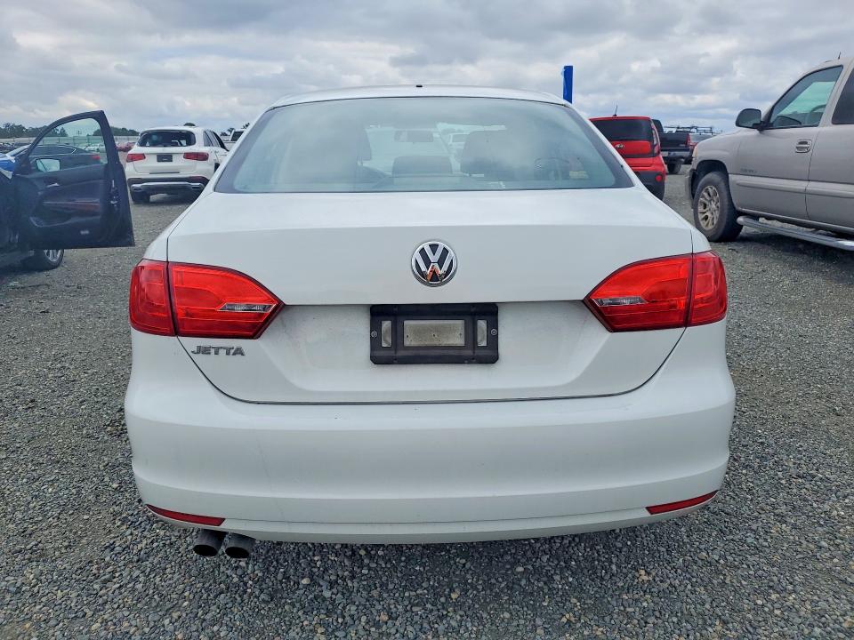 Продаж на аукціоні авто 2014 Volkswagen Jetta, vin: 3VW2K7AJ4EM424317, номер лоту: 52400006