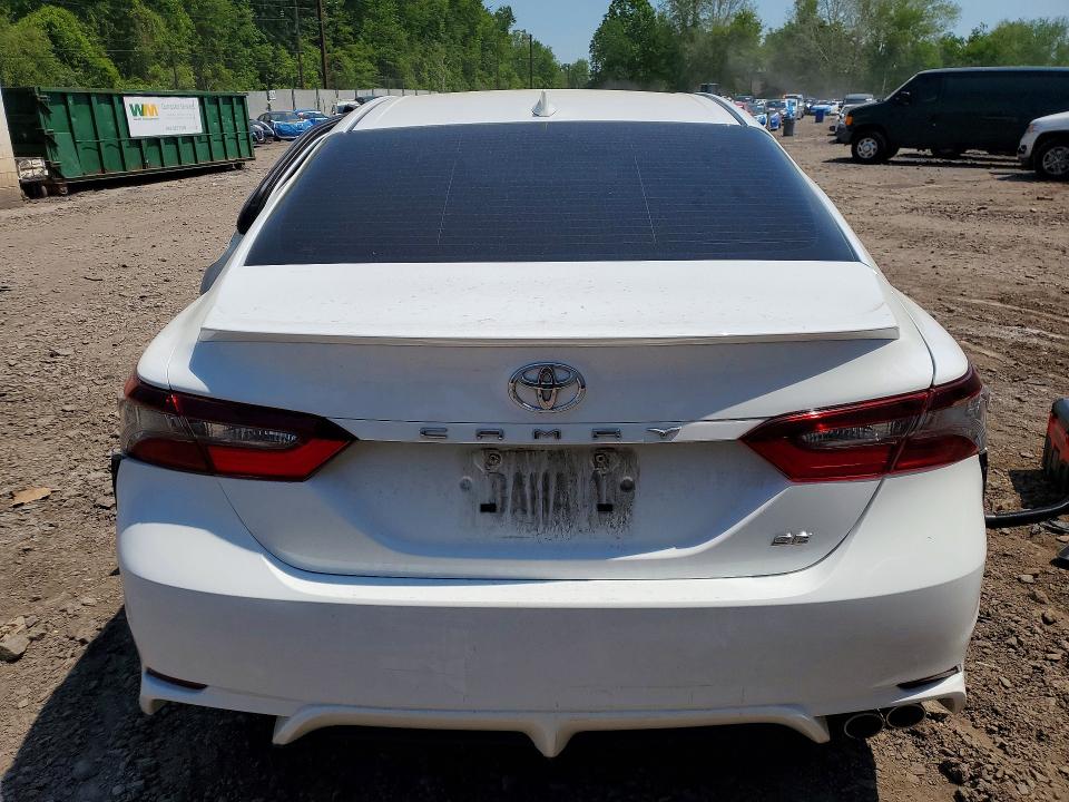 53758456 :رقم المزاد ، 4T1G11AK7NU702569 vin ، 2022 Toyota Camry مزاد بيع