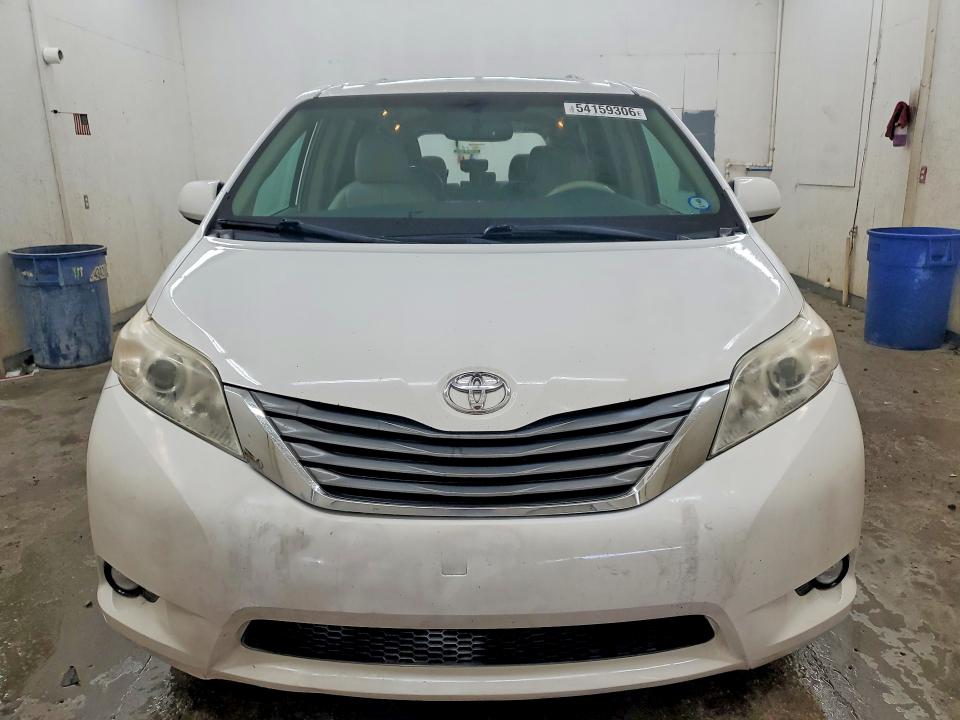 Продажа на аукционе авто 2013 Toyota Sienna, vin: 5TDYK3DC9DS404615, номер лота: 54159306