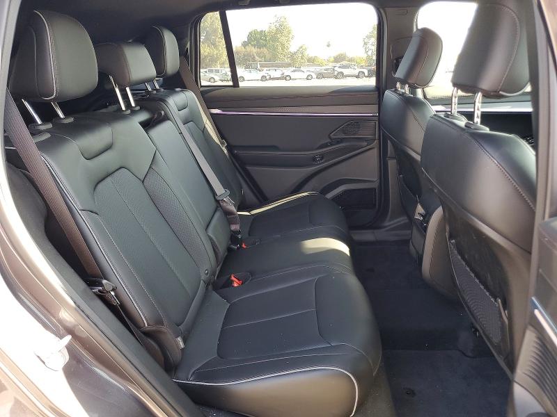 52933876 :رقم المزاد ، 3C4RJNCK2ST589377 vin ، 2025 Jeep Wagoneer S مزاد بيع