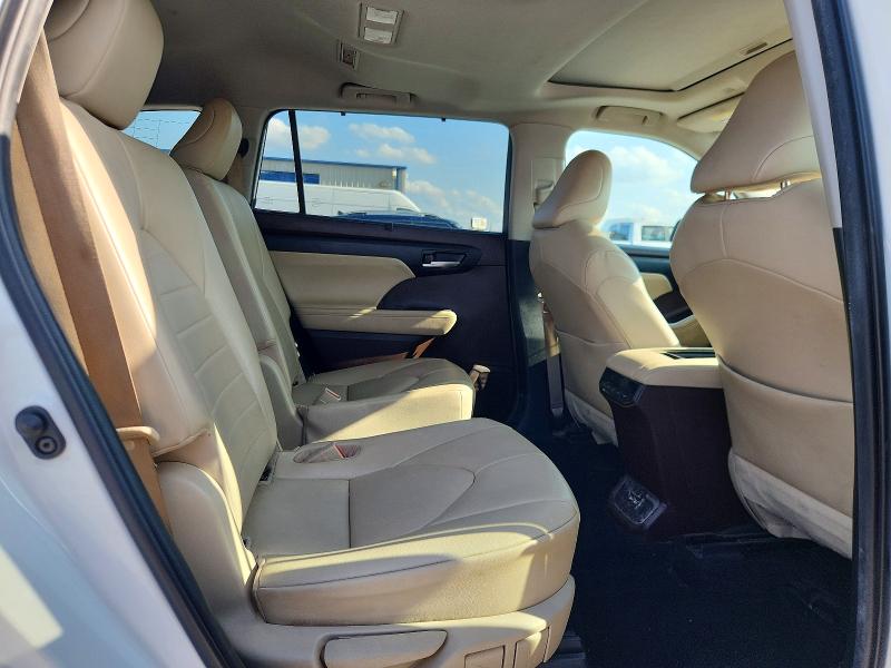 53936666 :رقم المزاد ، 5TDGZRAH4MS043286 vin ، 2021 Toyota Highlander مزاد بيع