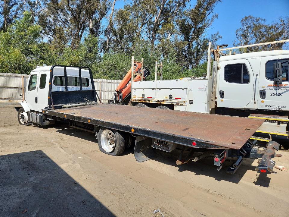 2015 Frht - Freightliner M2 მანქანა იყიდება აუქციონზე, vin: 1FVACWDT9FHGK4027, აუქციონის ნომერი: 49986336
