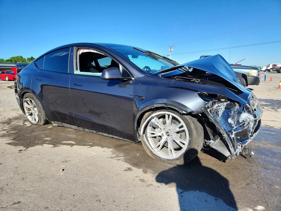 Продаж на аукціоні авто 2024 Tesla Model Y, vin: 7SAYGDEE9RF994045, номер лоту: 52866436