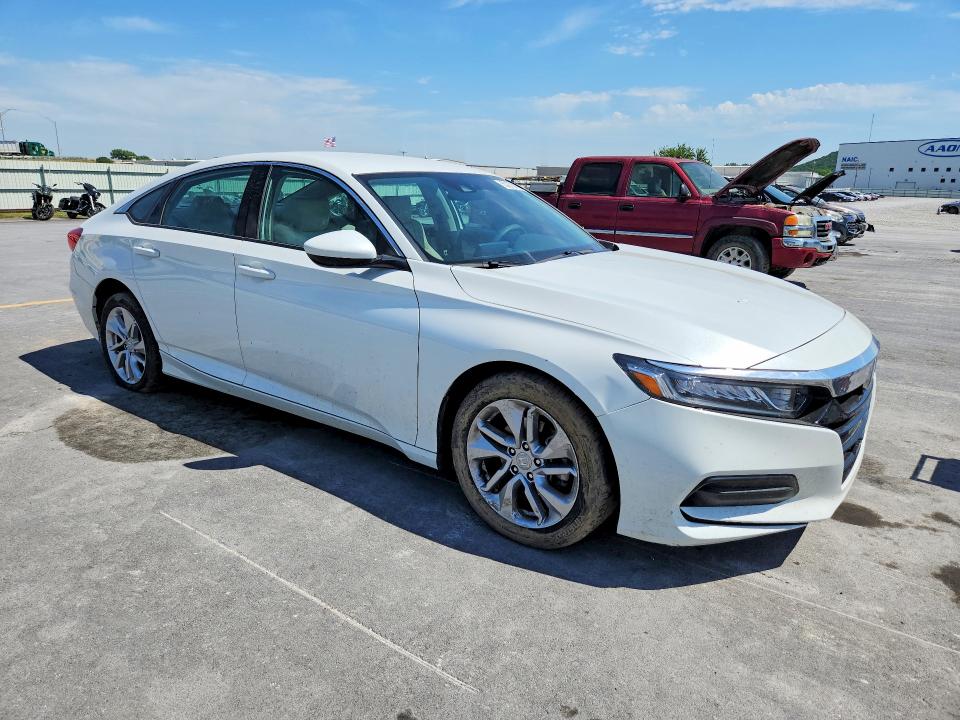 2019 Honda Accord მანქანა იყიდება აუქციონზე, vin: 1HGCV1F10KA117581, აუქციონის ნომერი: 53373936