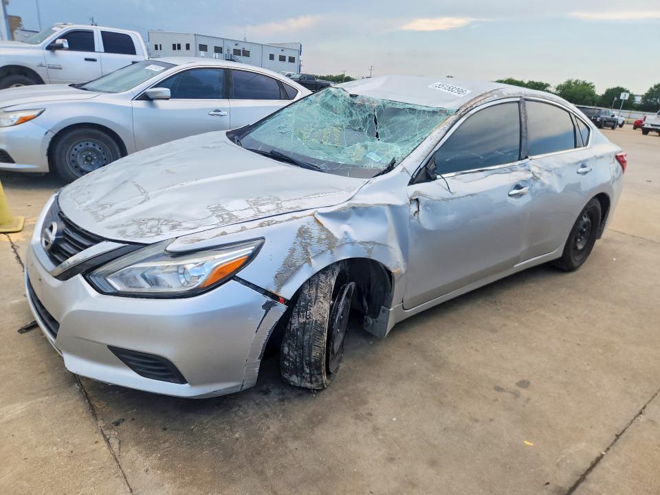 2017 Nissan Altima მანქანა იყიდება აუქციონზე, vin: 1N4AL3AP5HN316930, აუქციონის ნომერი: 55158296