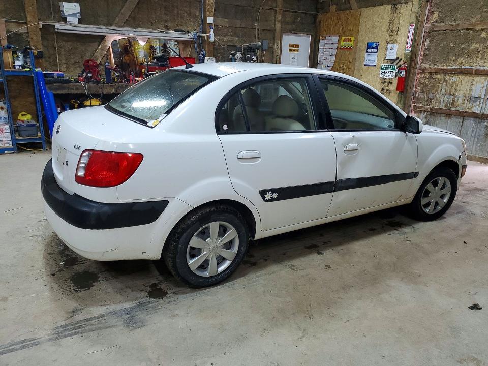 2006 Kia Rio მანქანა იყიდება აუქციონზე, vin: KNADE123066085361, აუქციონის ნომერი: 53650746