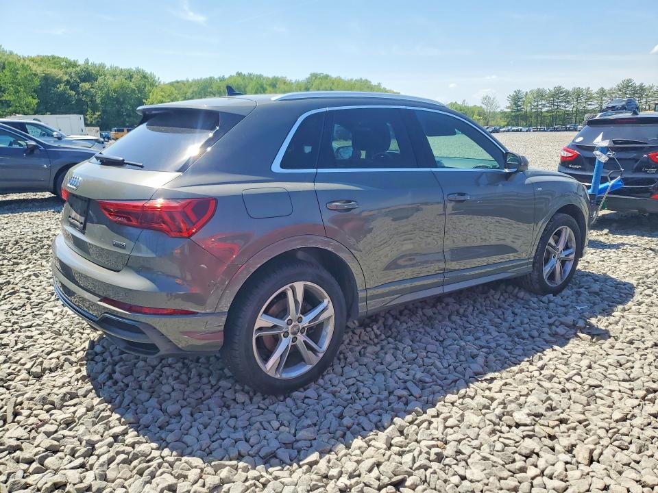 51353886 :رقم المزاد ، WA1EECF35L1023504 vin ، 2020 Audi Q3 مزاد بيع