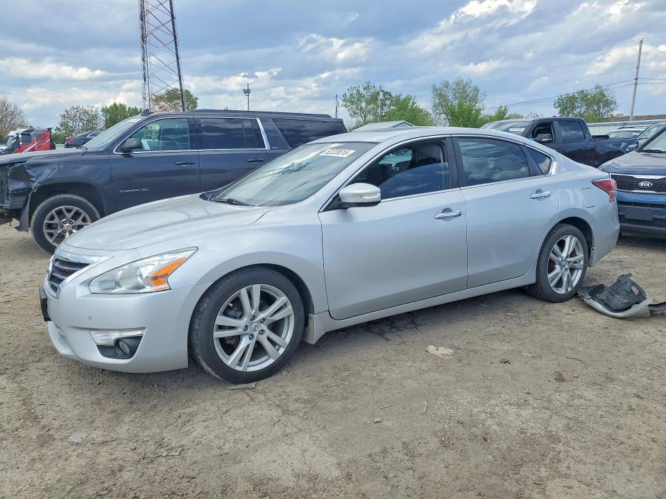 Продажа на аукционе авто 2015 Nissan Altima, vin: 1N4BL3AP6FC439701, номер лота: 52220616