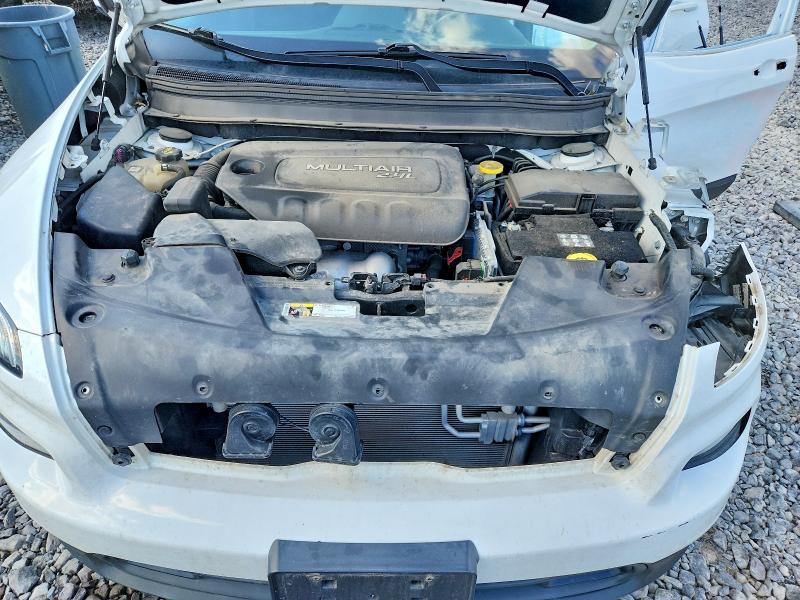 46779196 :رقم المزاد ، 1C4PJLCB8HD222011 vin ، 2017 Jeep Cherokee مزاد بيع