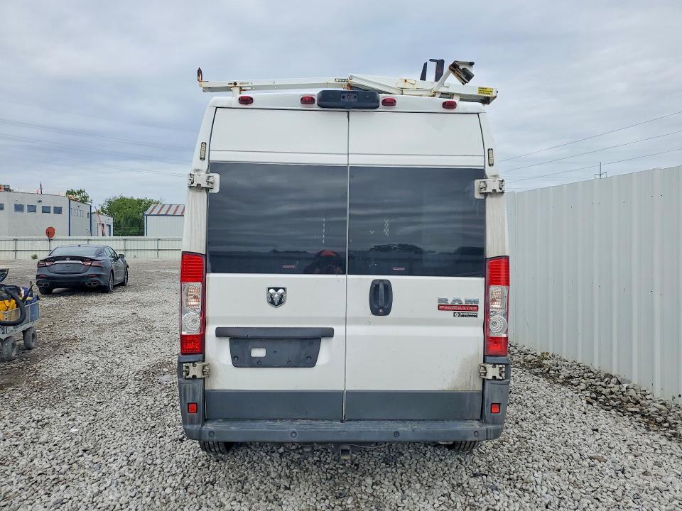 52152146 :رقم المزاد ، 3C6TRVBG0JE143363 vin ، 2018 Ram Promaster 1500 مزاد بيع