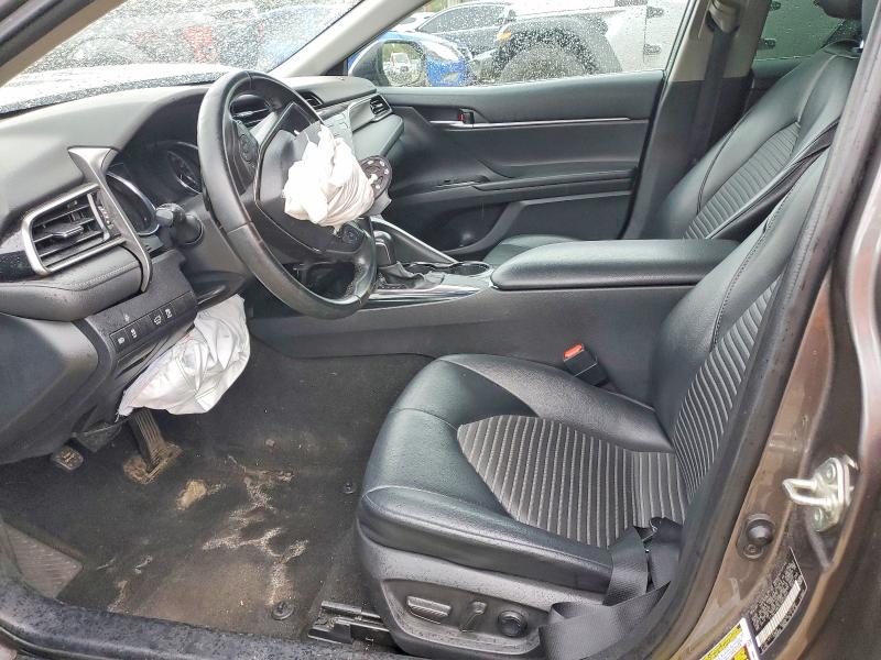 52681426 :رقم المزاد ، 4T1G11AK5LU954849 vin ، 2020 Toyota Camry مزاد بيع