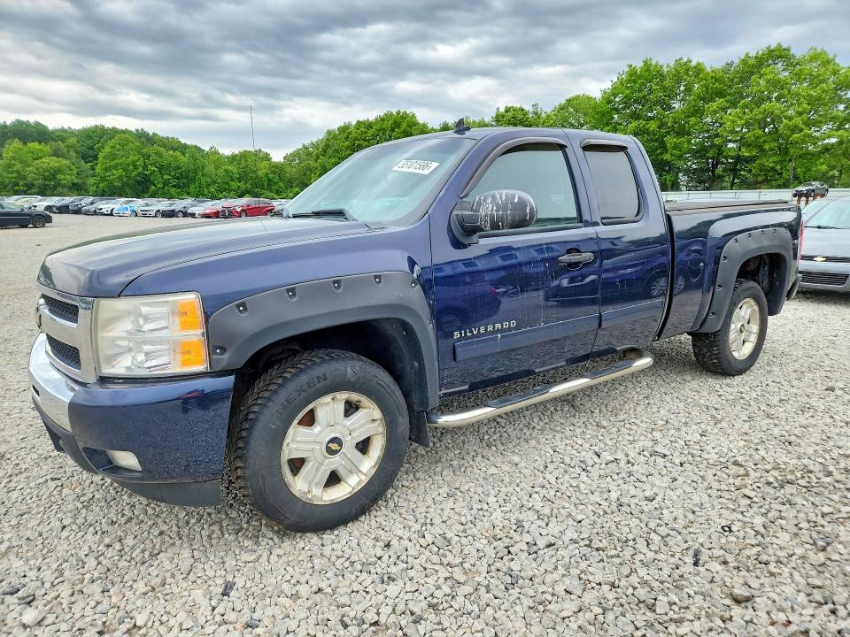 Продаж на аукціоні авто 2011 Chevrolet Silverado, vin: 1GCRKSE3XBZ439902, номер лоту: 55101586