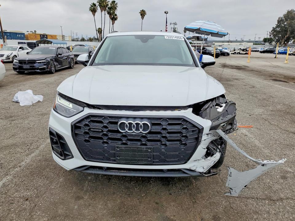 53314956 :رقم المزاد ، WA1EAAFY3N2010694 vin ، 2022 Audi Q5 مزاد بيع