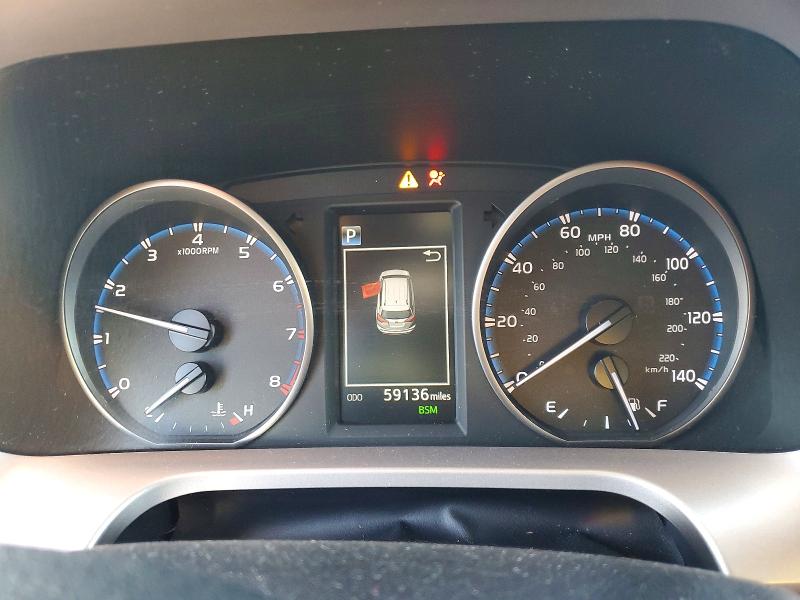 Продажа на аукционе авто 2018 Toyota Rav4, vin: JTMRFREV1JJ188134, номер лота: 52037556