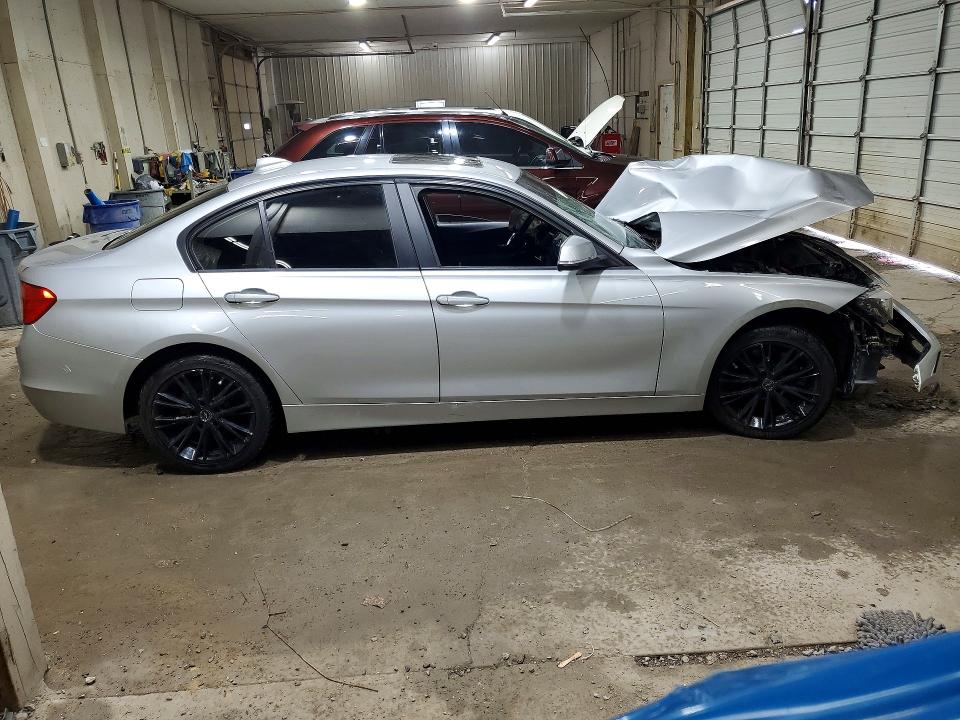 52364606 :رقم المزاد ، WBA3A5G57FNS91372 vin ، 2015 Bmw 328 مزاد بيع