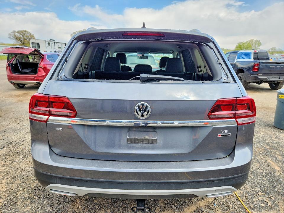 Продажа на аукционе авто 2018 Volkswagen Atlas, vin: 1V2KR2CAXJC548035, номер лота: 52813126