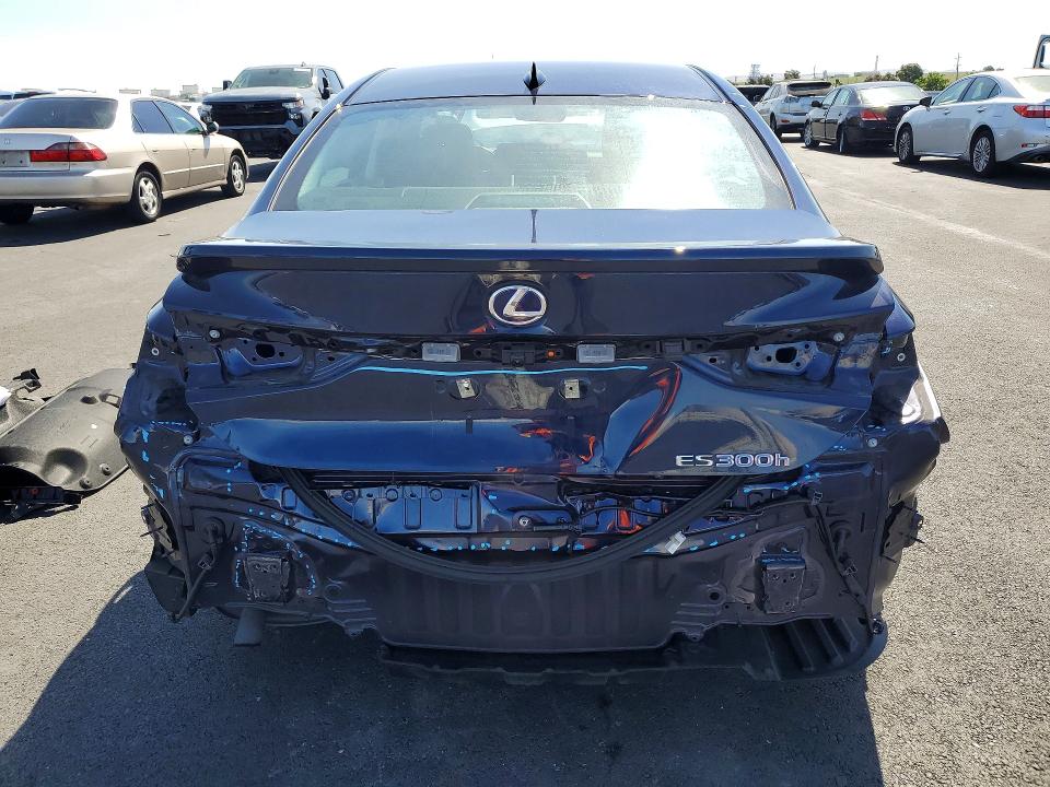 53285526 :رقم المزاد ، 58AD21B14LU010250 vin ، 2020 Lexus Es مزاد بيع