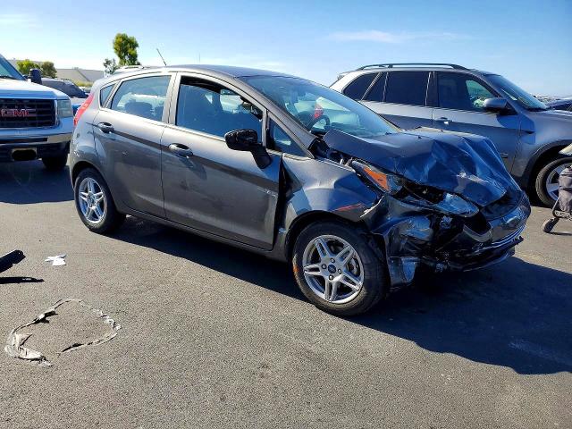 53833956 :رقم المزاد ، 3FADP4EJ1KM101821 vin ، 2019 Ford Fiesta مزاد بيع
