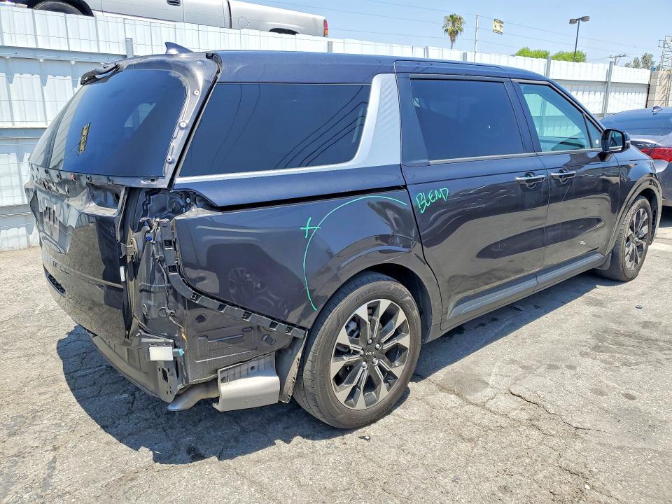 Продажа на аукционе авто 2023 Kia Carnival, vin: KNDNC5H32P6298390, номер лота: 52380076