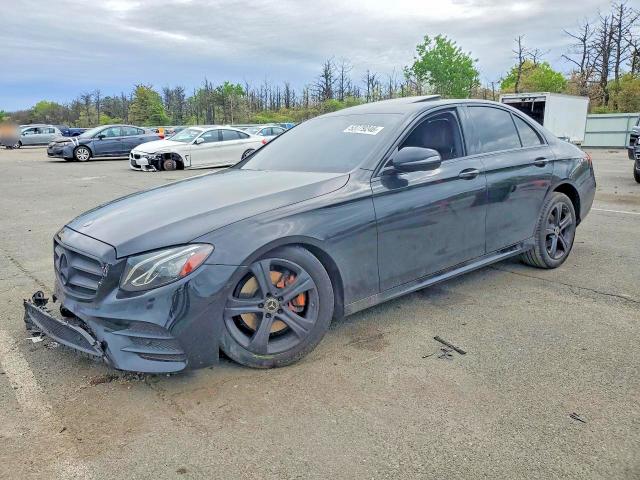 53779246 :رقم المزاد ، WDDZF4KB7KA512594 vin ، 2019 Mercedes-benz E مزاد بيع