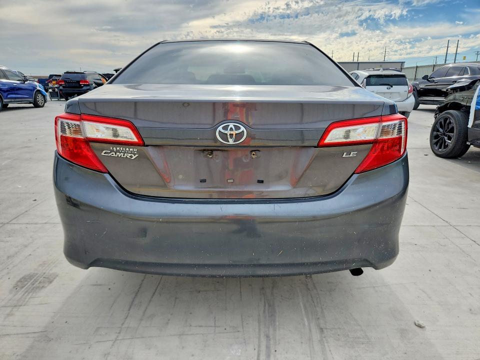 53099316 :رقم المزاد ، 4T1BF1FK9EU341317 vin ، 2014 Toyota Camry مزاد بيع
