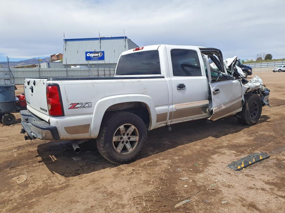 2005 Chevrolet Silverado მანქანა იყიდება აუქციონზე, vin: 2GCEK13T251186034, აუქციონის ნომერი: 52691166